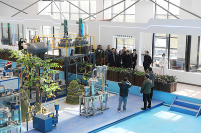 跨越千里科技情 爱心捐赠助健康——浙江工业大学化工学院西南研究院联合爱心企业向福泉市捐赠170万元医疗器械